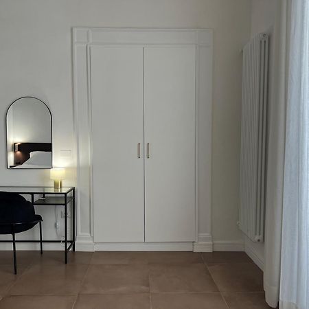 Domus Delia Luxury Apartment Nápoly Kültér fotó