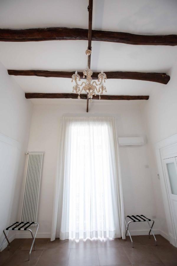 Domus Delia Luxury Apartment Nápoly Kültér fotó