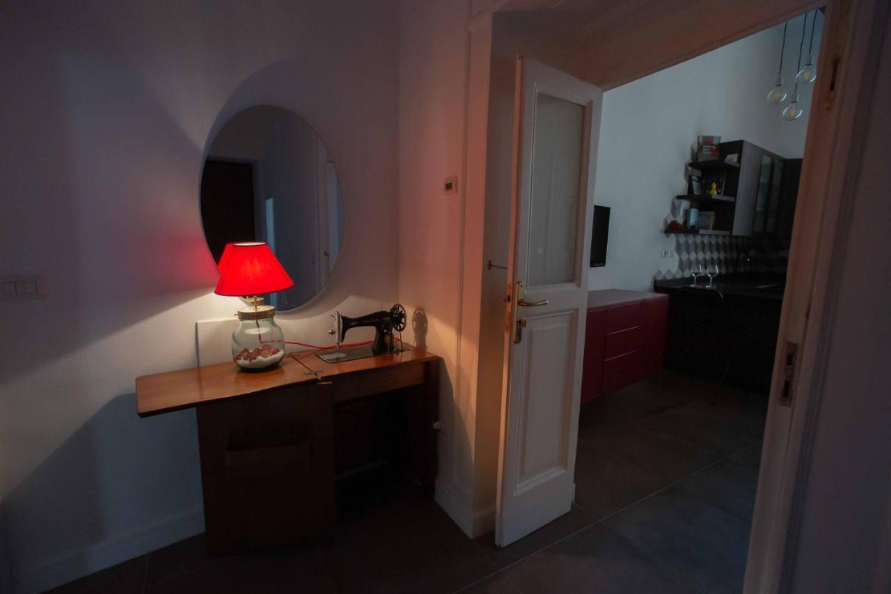 Domus Delia Luxury Apartment Nápoly Kültér fotó
